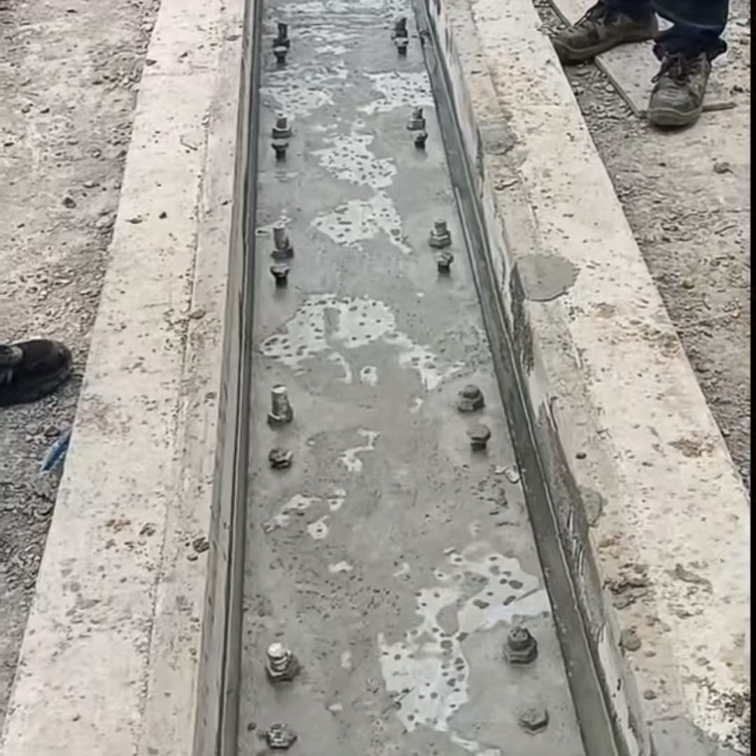扶沟港口码头起重机龙门吊重型机械设备稳固用早强快凝轨道胶泥